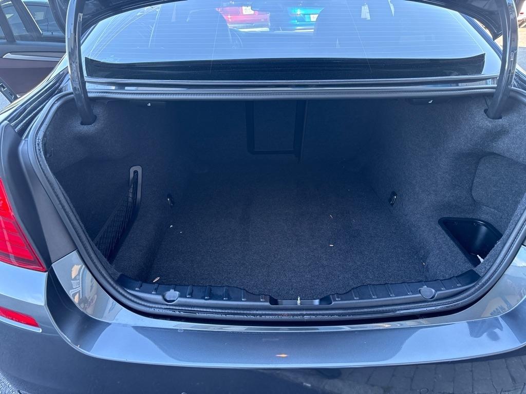 BMW 5 Series 4dr Sdn 550i xDrive AWD 2016