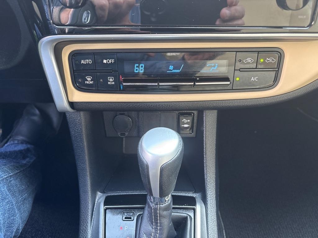 Toyota Corolla 50th Anniversary Special Edition CVT (Natl) 2017