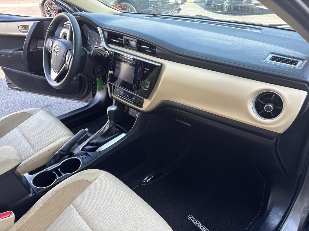 Toyota Corolla 50th Anniversary Special Edition CVT (Natl) 2017