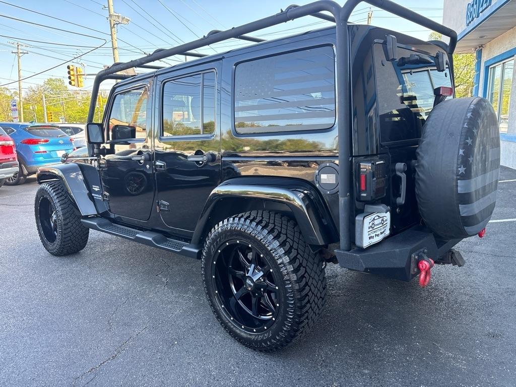 Jeep Wrangler Unlimited 4WD 4dr Sahara 2014