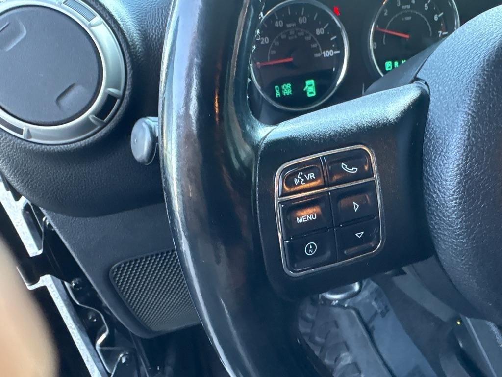 Jeep Wrangler Unlimited 4WD 4dr Sahara 2014