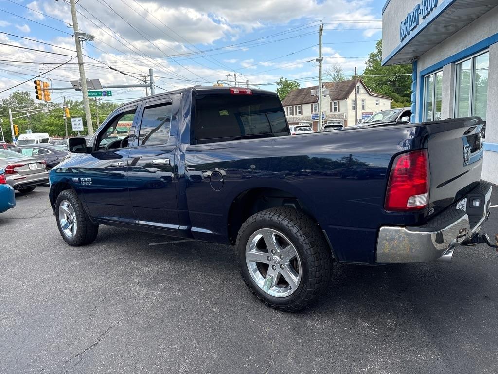 RAM 1500 4WD Quad Cab 140.5" Express 2016