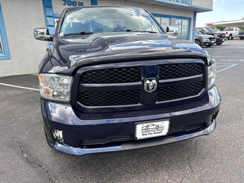 RAM 1500 4WD Quad Cab 140.5" Express 2016