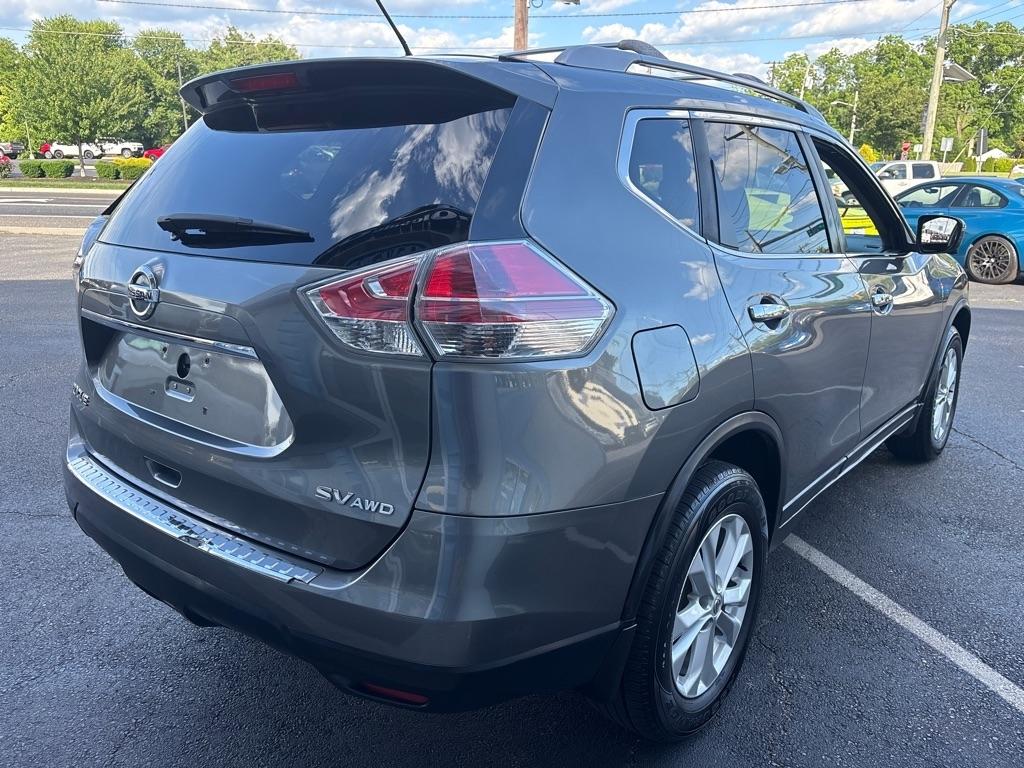 Nissan Rogue AWD 4dr SV 2016