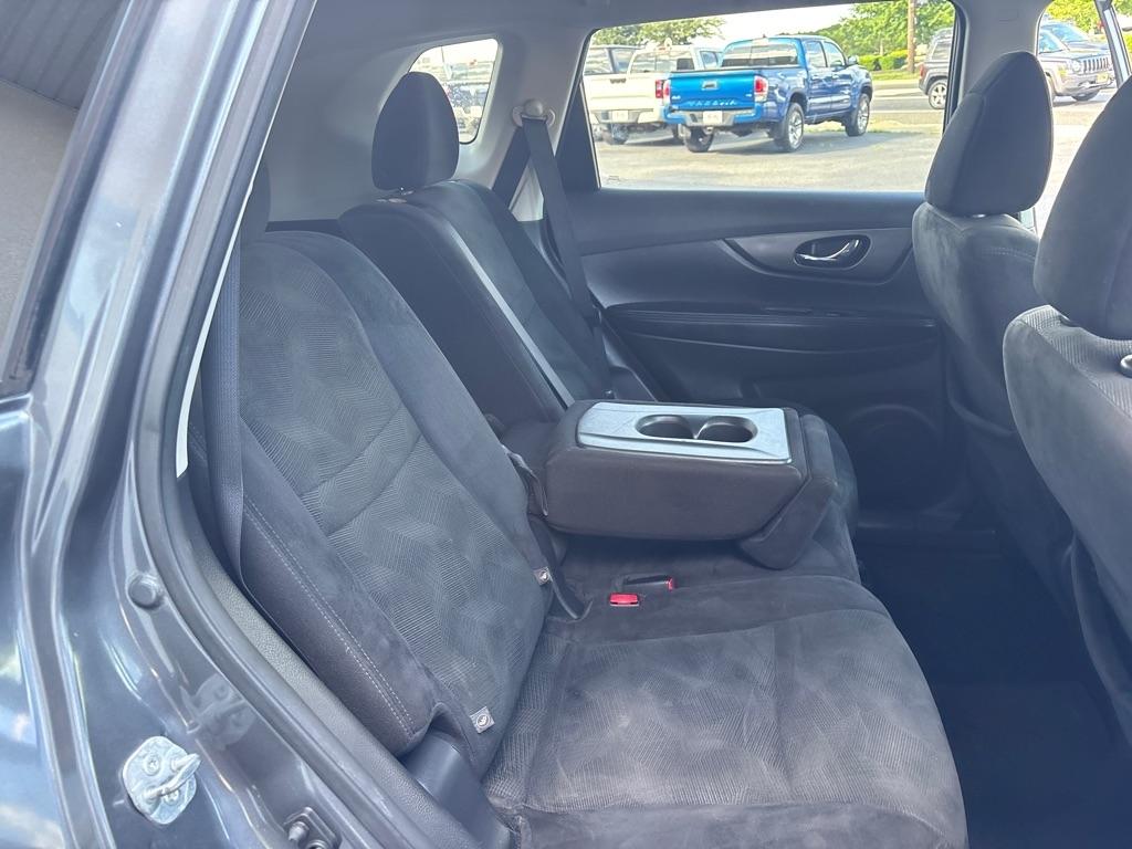 Nissan Rogue AWD 4dr SV 2016