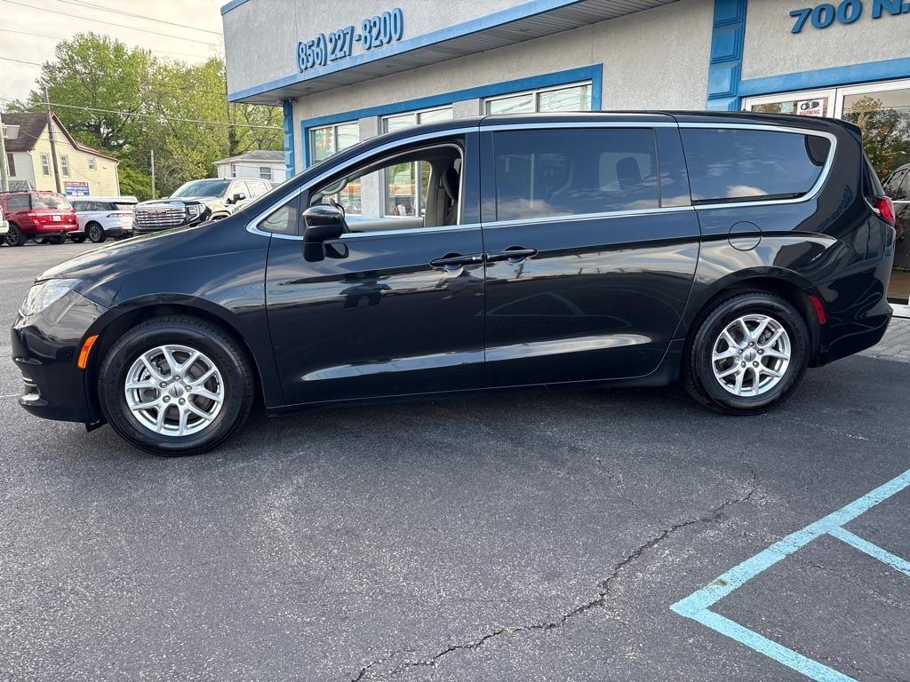 Chrysler Voyager LX FWD 2024
