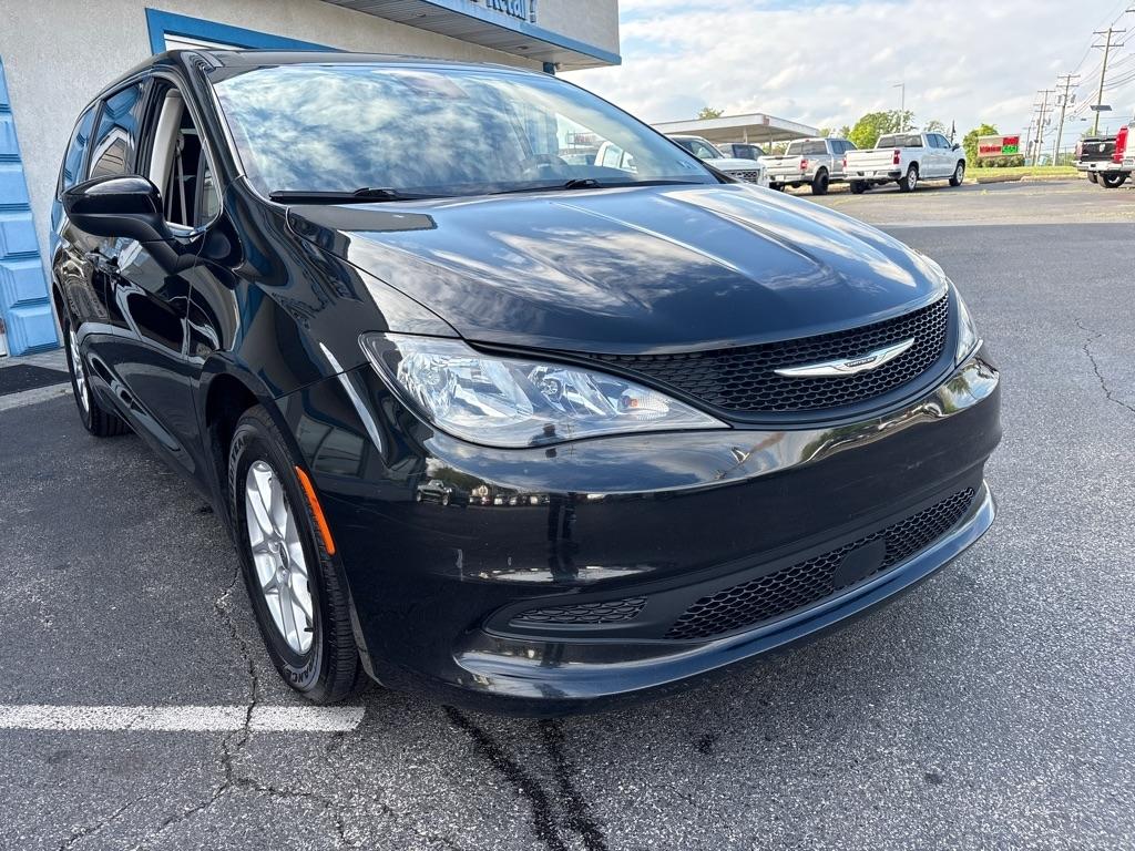 Chrysler Voyager LX FWD 2024