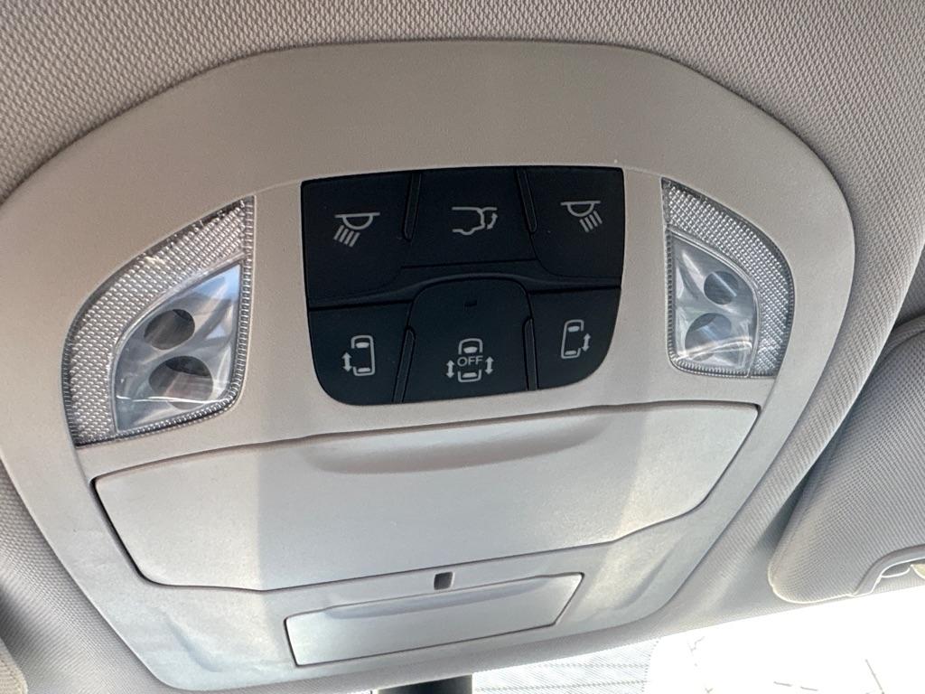 Chrysler Voyager LX FWD 2024