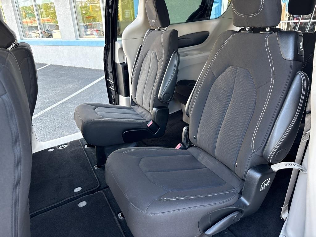 Chrysler Voyager LX FWD 2024