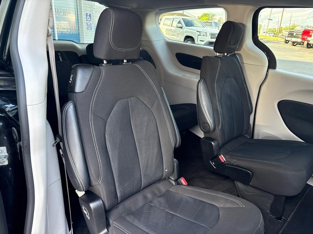 Chrysler Voyager LX FWD 2024