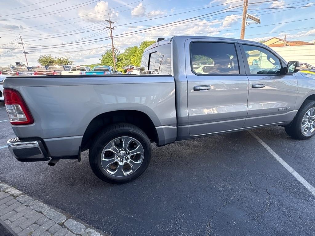 RAM 1500 Big Horn 4x4 Crew Cab 5'7" Box 2022