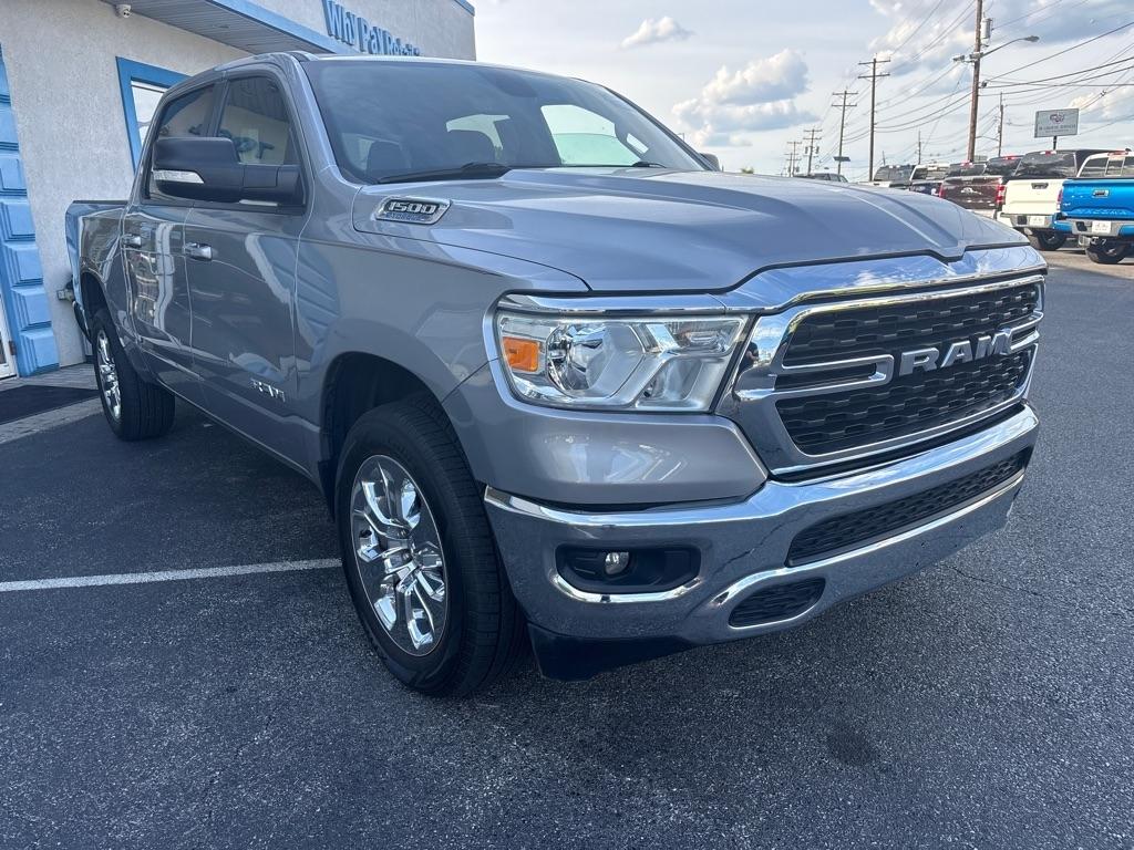RAM 1500 Big Horn 4x4 Crew Cab 5'7" Box 2022