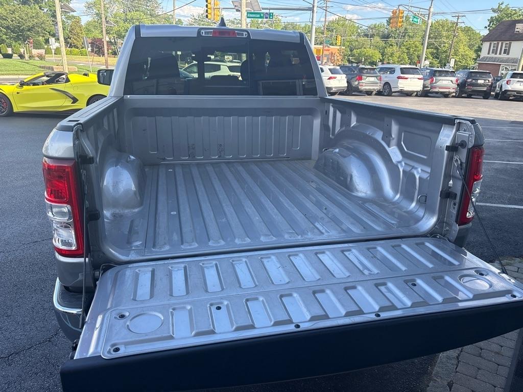 RAM 1500 Big Horn 4x4 Crew Cab 5'7" Box 2022