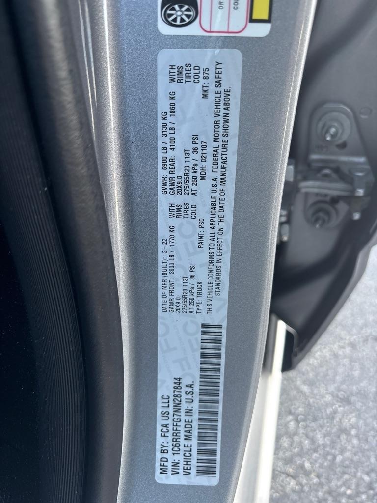 RAM 1500 Big Horn 4x4 Crew Cab 5'7" Box 2022