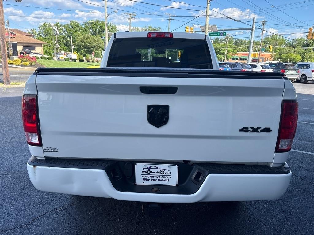 RAM 1500 Classic Express 4x4 Quad Cab 6'4" Box 2019