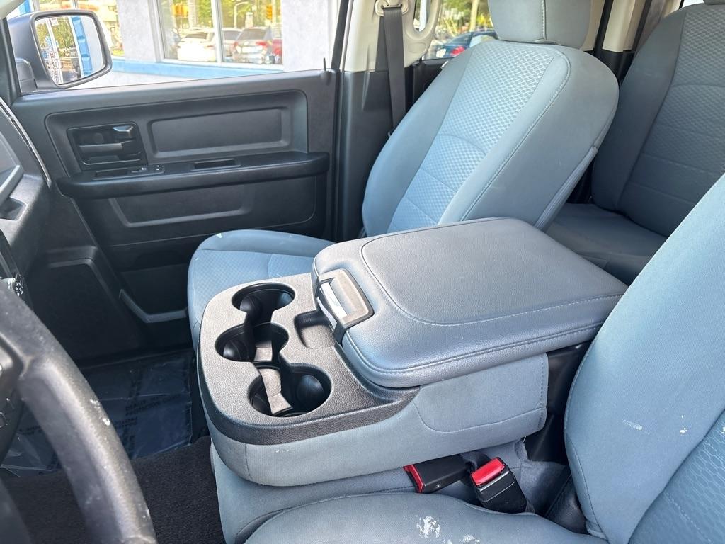 RAM 1500 Classic Express 4x4 Quad Cab 6'4" Box 2019