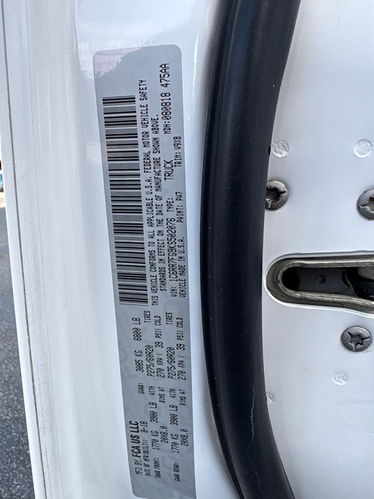 RAM 1500 Classic Express 4x4 Quad Cab 6'4" Box 2019