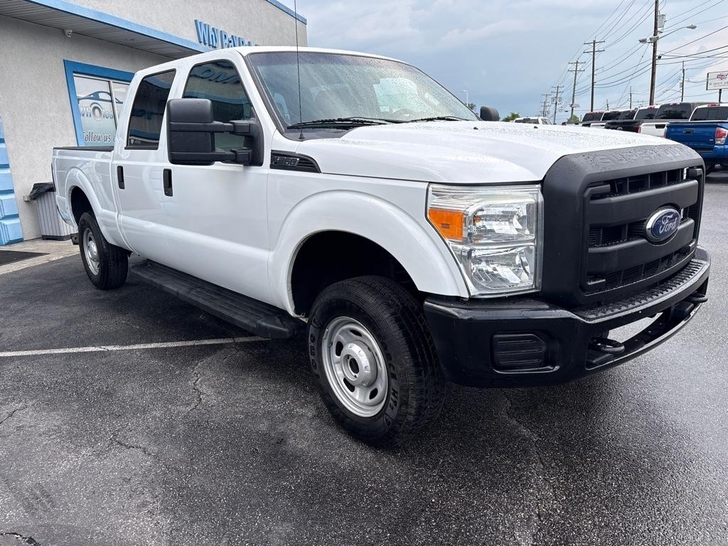 Ford Super Duty F-250 SRW 4WD Crew Cab 156" XL 2016