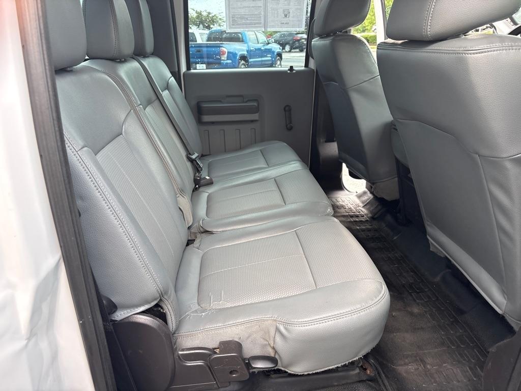 Ford Super Duty F-250 SRW 4WD Crew Cab 156" XL 2016