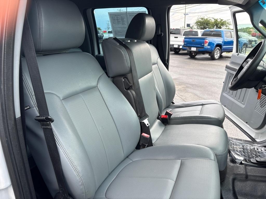 Ford Super Duty F-250 SRW 4WD Crew Cab 156" XL 2016