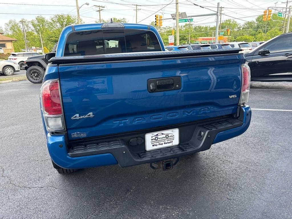 Toyota Tacoma Limited Double Cab 5' Bed V6 4x4 AT (Natl) 2017
