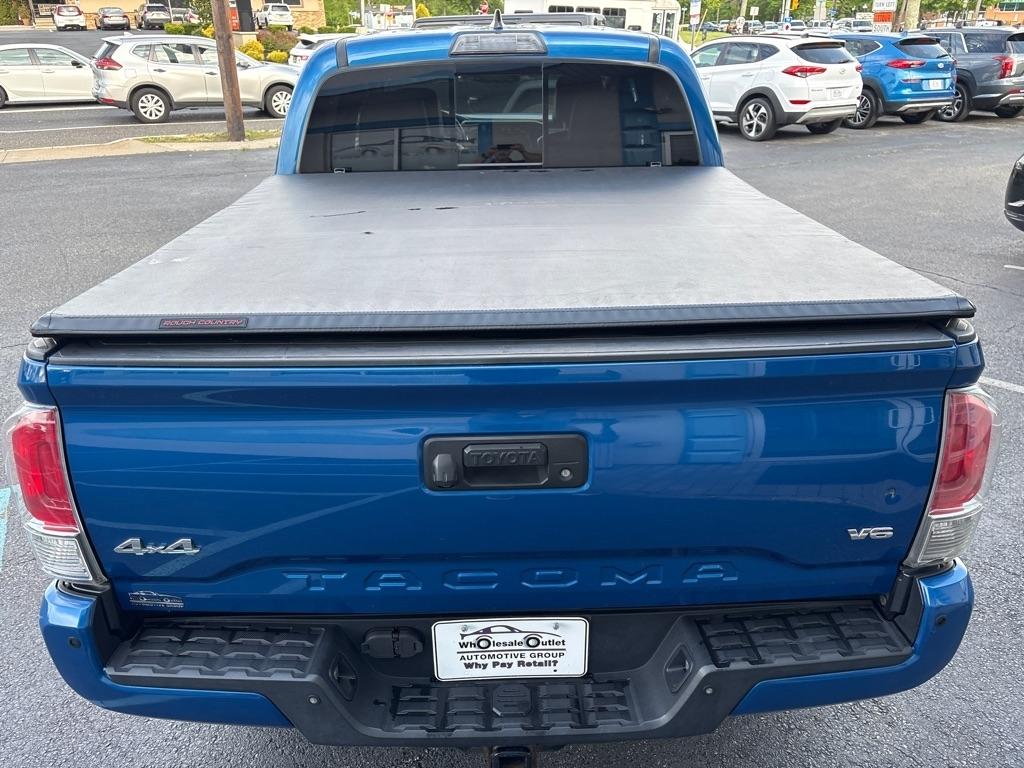 Toyota Tacoma Limited Double Cab 5' Bed V6 4x4 AT (Natl) 2017