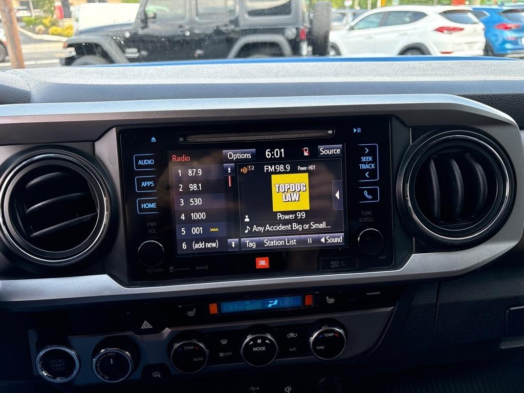 Toyota Tacoma Limited Double Cab 5' Bed V6 4x4 AT (Natl) 2017