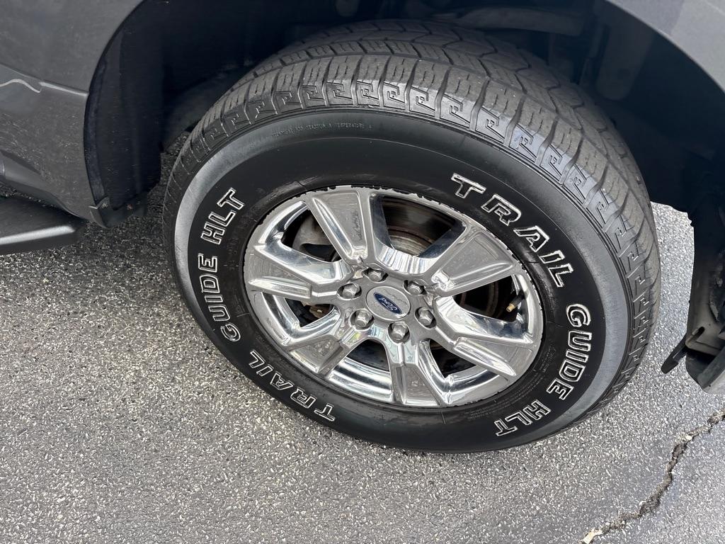 Ford F-150 4WD SuperCrew 145" XLT 2016