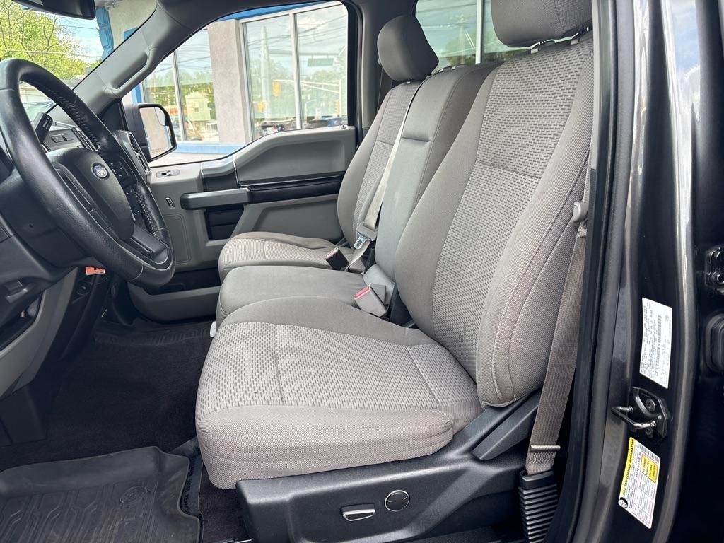Ford F-150 4WD SuperCrew 145" XLT 2016
