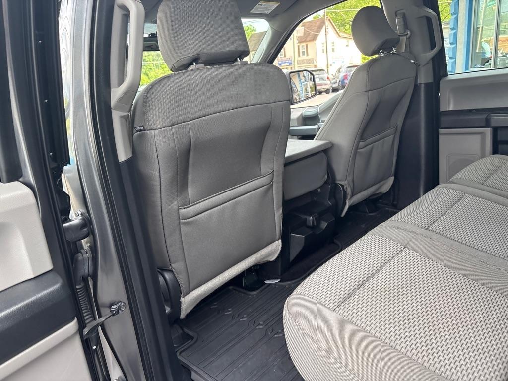 Ford F-150 4WD SuperCrew 145" XLT 2016