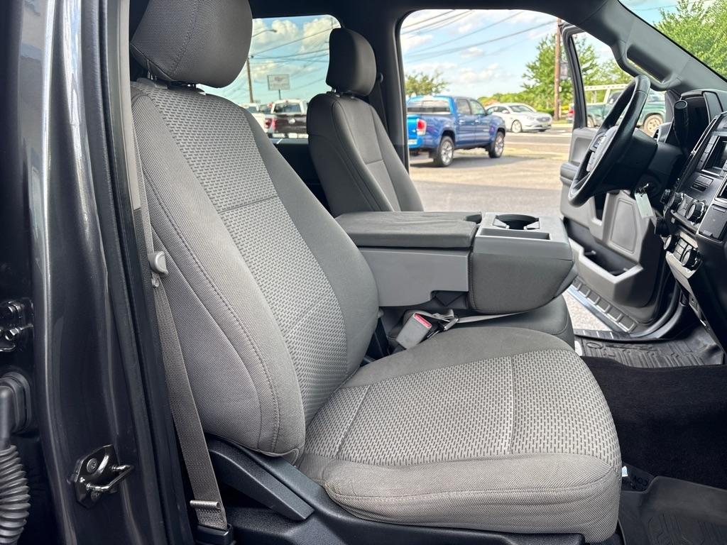 Ford F-150 4WD SuperCrew 145" XLT 2016