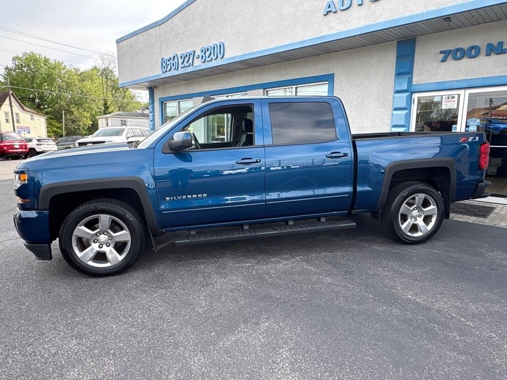 Chevrolet Silverado 1500 4WD Crew Cab 143.5" LT w/2LT 2018