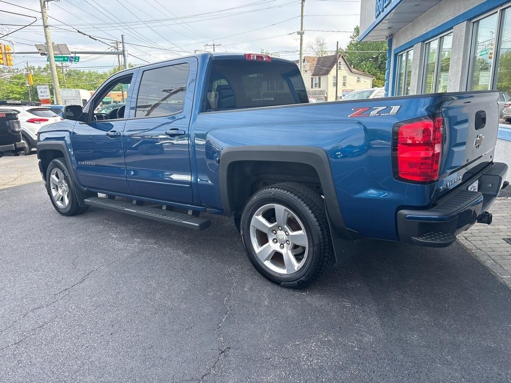 Chevrolet Silverado 1500 4WD Crew Cab 143.5" LT w/2LT 2018