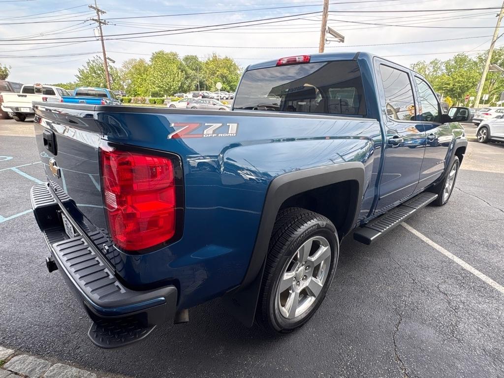 Chevrolet Silverado 1500 4WD Crew Cab 143.5" LT w/2LT 2018