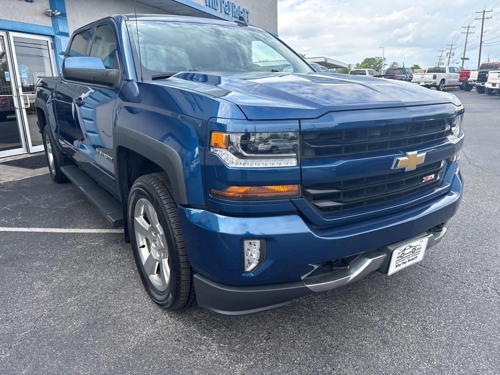 Chevrolet Silverado 1500 4WD Crew Cab 143.5" LT w/2LT 2018