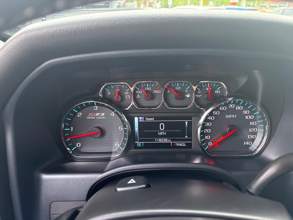 Chevrolet Silverado 1500 4WD Crew Cab 143.5" LT w/2LT 2018
