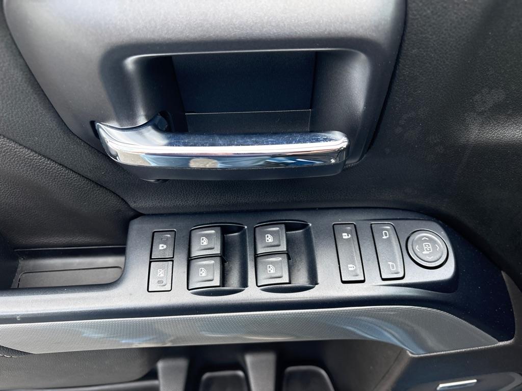 Chevrolet Silverado 1500 4WD Crew Cab 143.5" LT w/2LT 2018