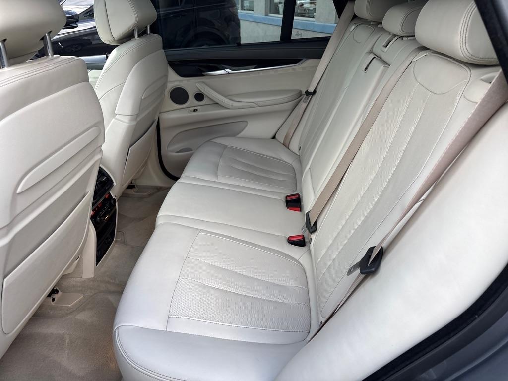 BMW X5 AWD 4dr xDrive50i 2016