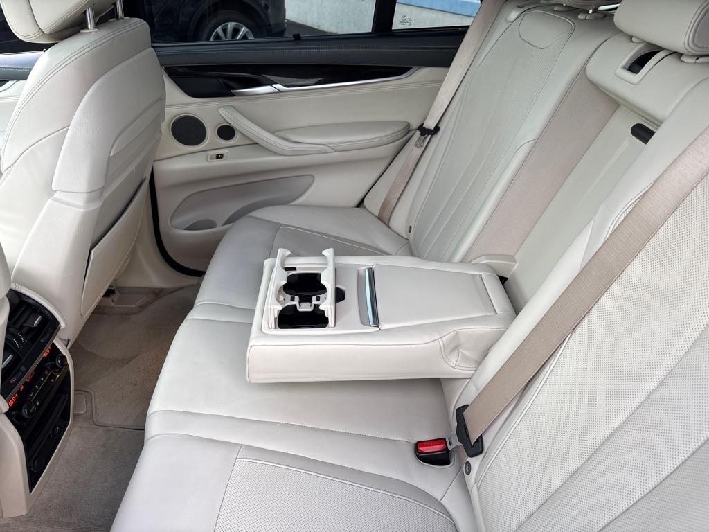 BMW X5 AWD 4dr xDrive50i 2016
