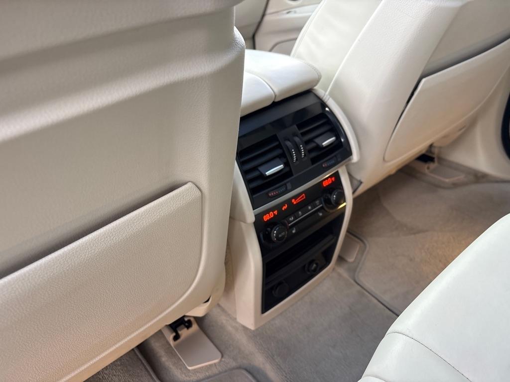 BMW X5 AWD 4dr xDrive50i 2016