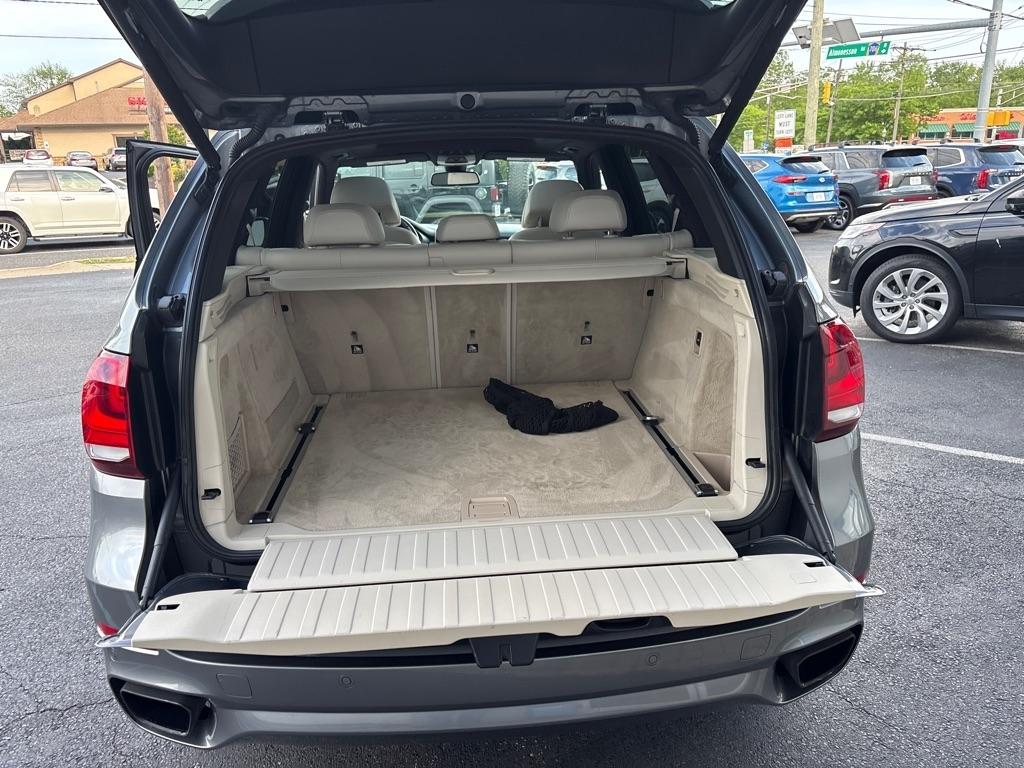BMW X5 AWD 4dr xDrive50i 2016