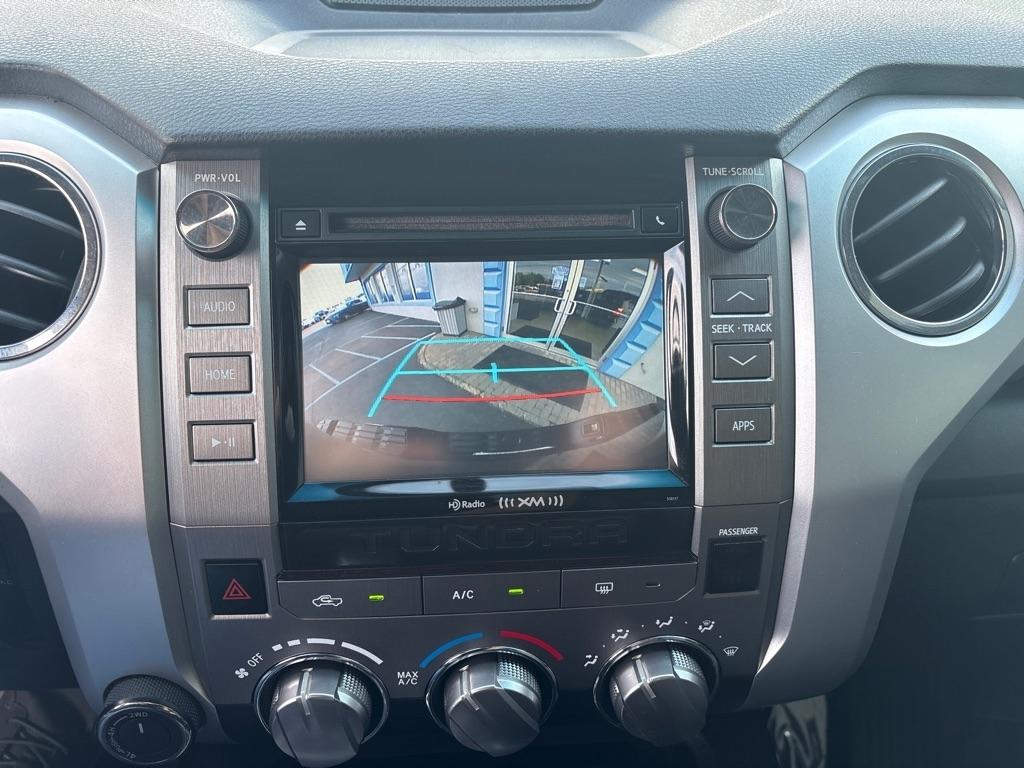 Toyota Tundra 4WD Truck CrewMax 5.7L V8 6-Spd AT SR5 (Natl) 2016