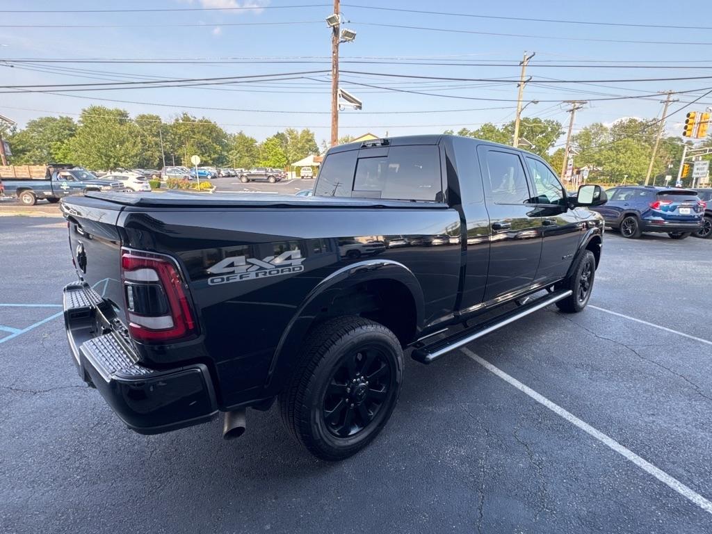 RAM 2500 Laramie 4x4 Mega Cab 6'4" Box 2022