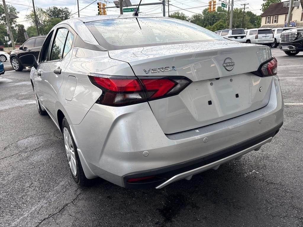 Nissan Versa S CVT 2024