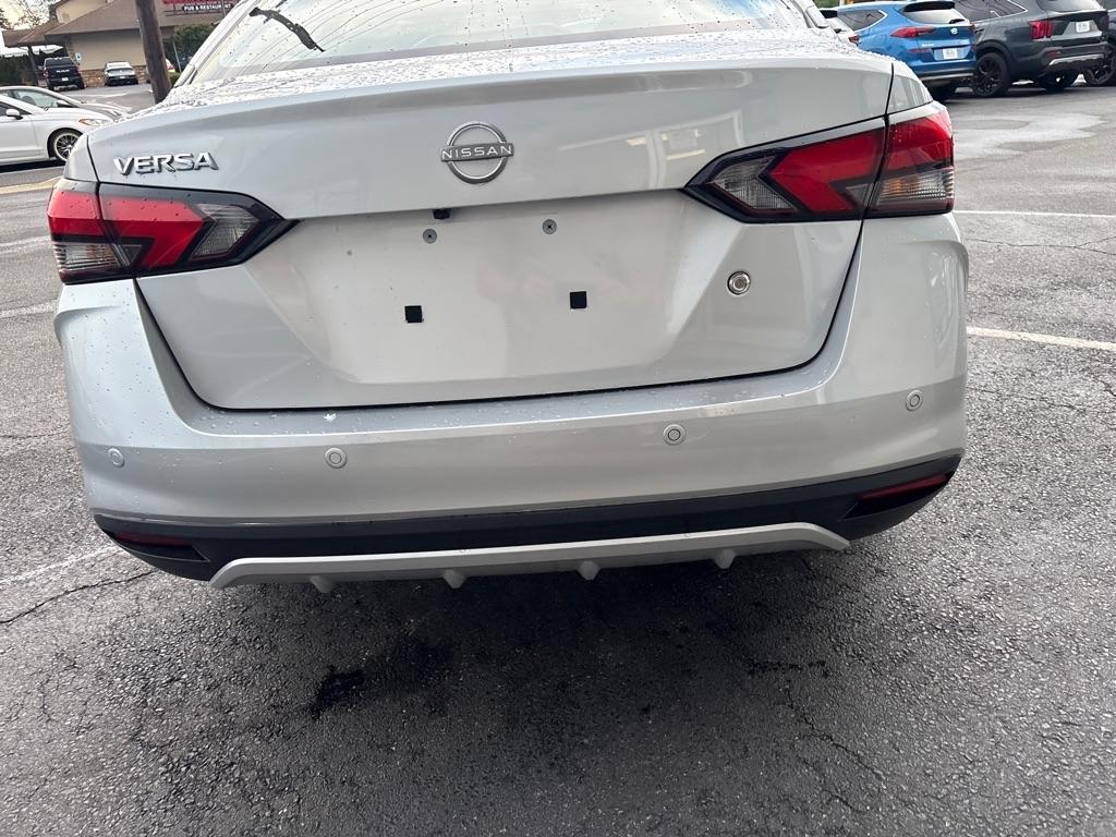 Nissan Versa S CVT 2024