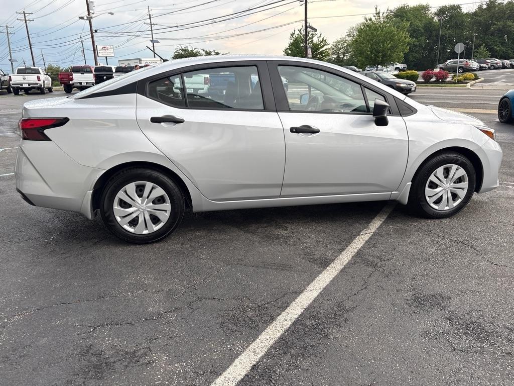 Nissan Versa S CVT 2024
