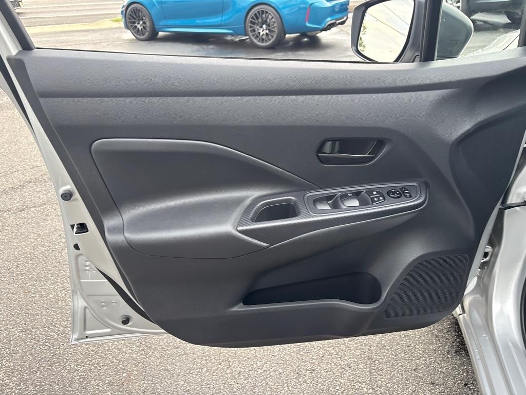 Nissan Versa S CVT 2024