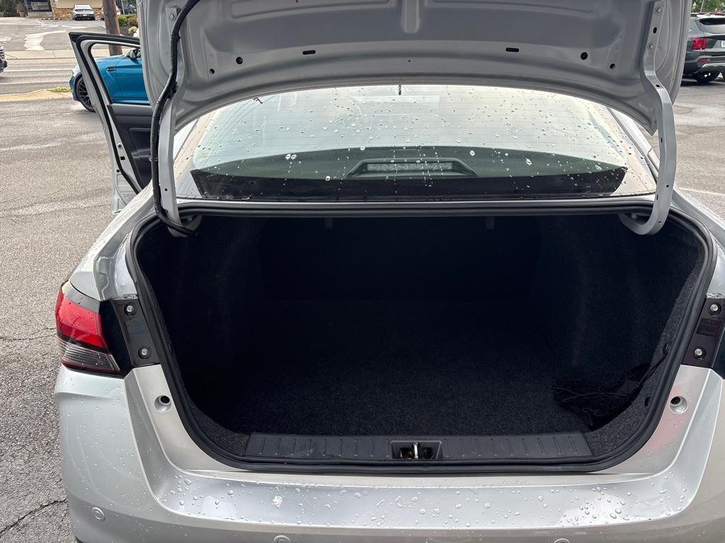 Nissan Versa S CVT 2024