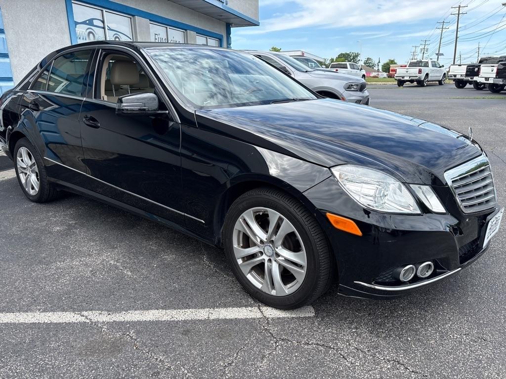 Mercedes-Benz E-Class 4dr Sdn E 350 Luxury 4MATIC 2010