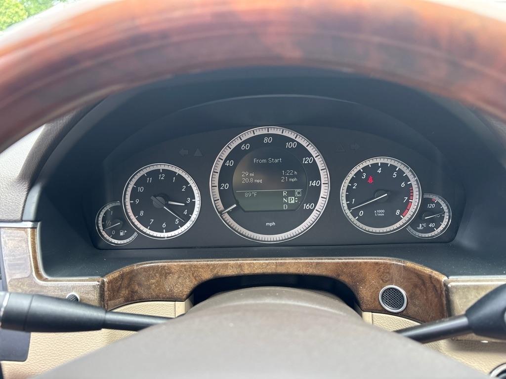 Mercedes-Benz E-Class 4dr Sdn E 350 Luxury 4MATIC 2010